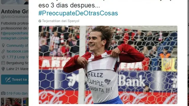 Antoine Griezmann merayakan gol ke gawang Valencia
