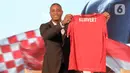 Persatuan Sepakbola Seluruh Indonesia (PSSI) secara resmi memperkenalkan Pelatih Kepala Timnas Indonesia, Patrick Kluivert kepada khalayak pada Minggu (12/1/2025). (Liputan6.com/Herman Zakharia)