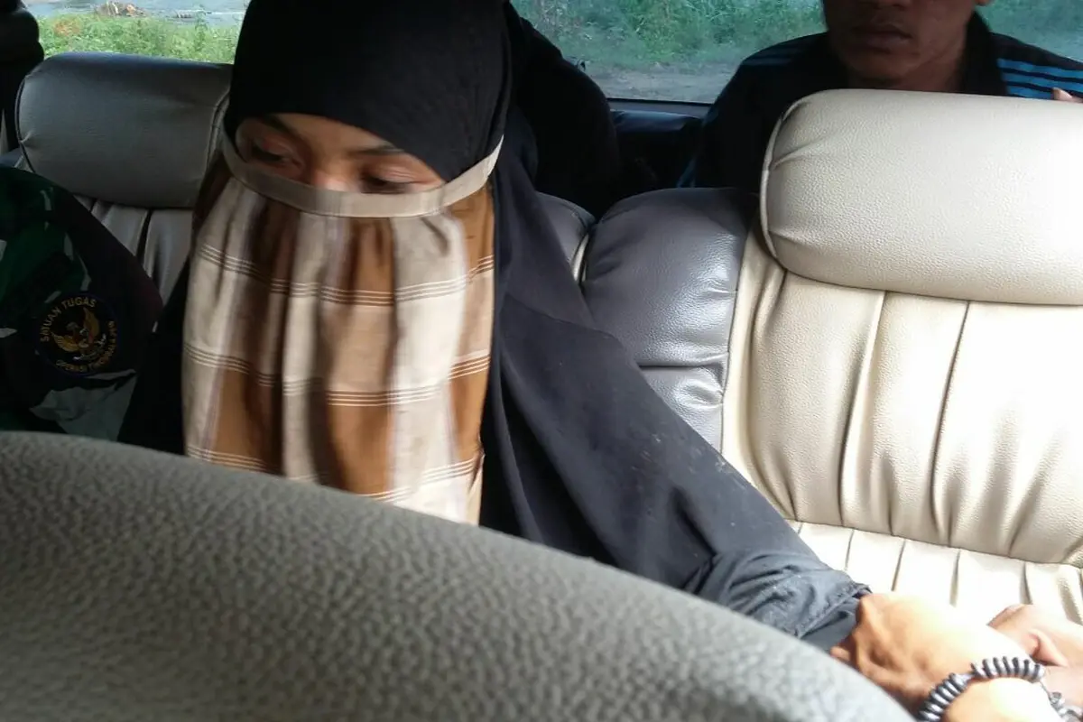 Delima, istri Santoso