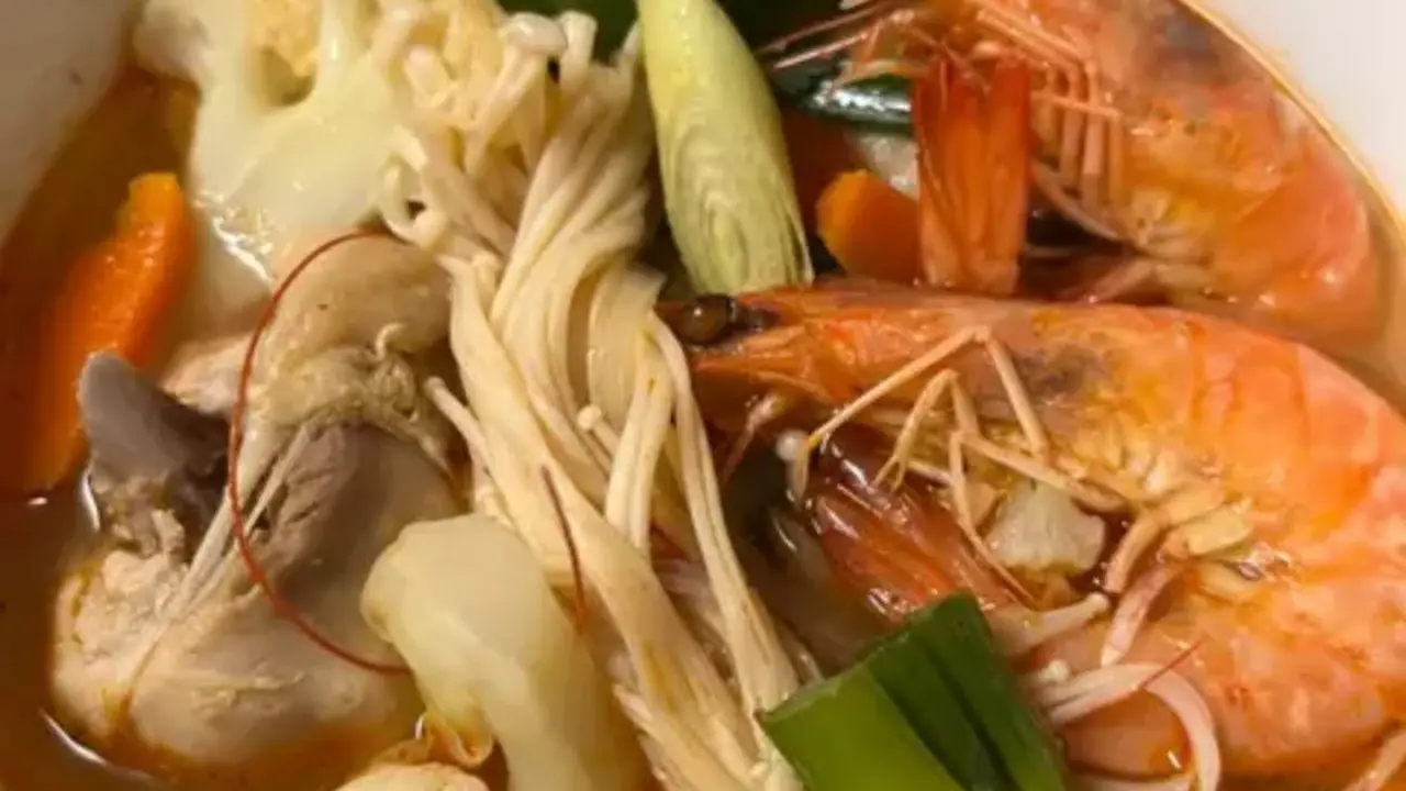 Resep sup tom yum. (dok. Cookpad @Simple_Woman23)