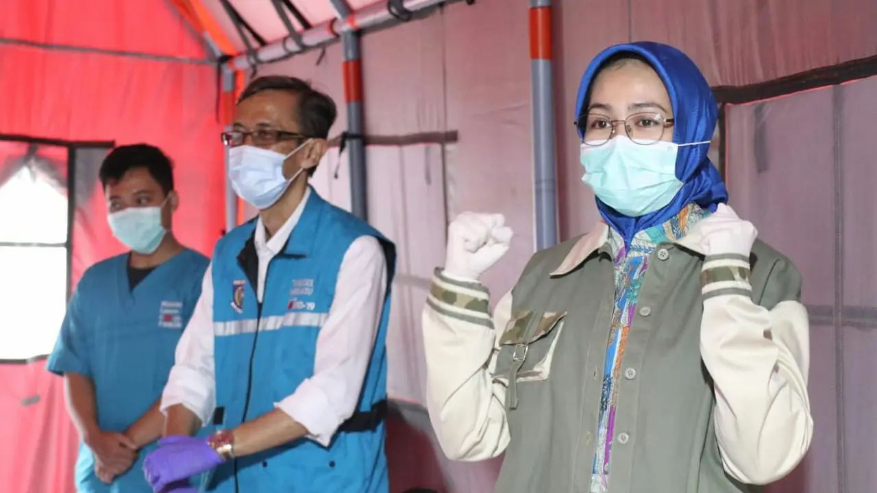 Wali Kota Airin Rachmi Diany