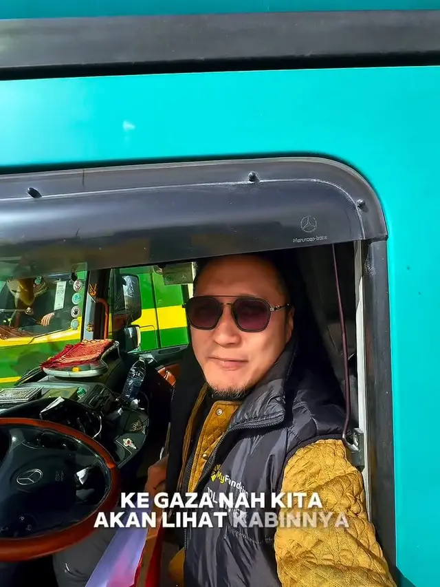 Isi Barang pada Truk yang Dipakai Arie Untung ke Gaza. (instagram/ariekuntung)