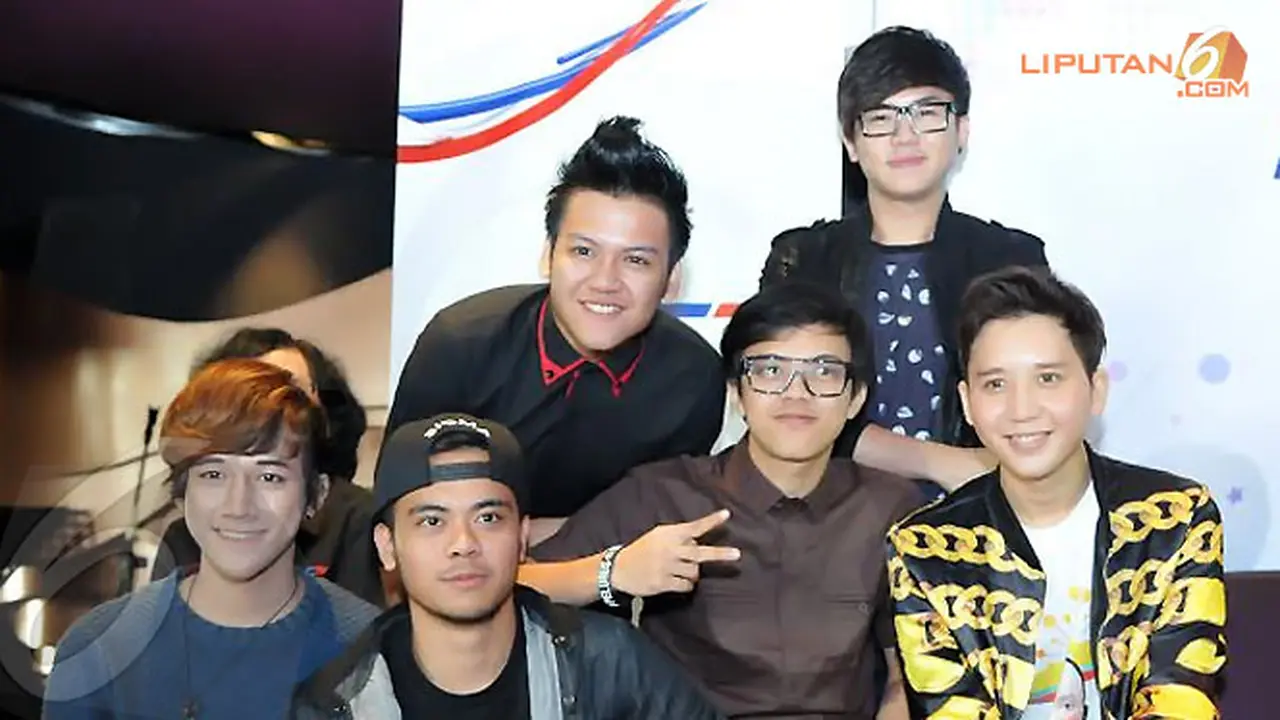 smash-sendiri-140219b.jpg