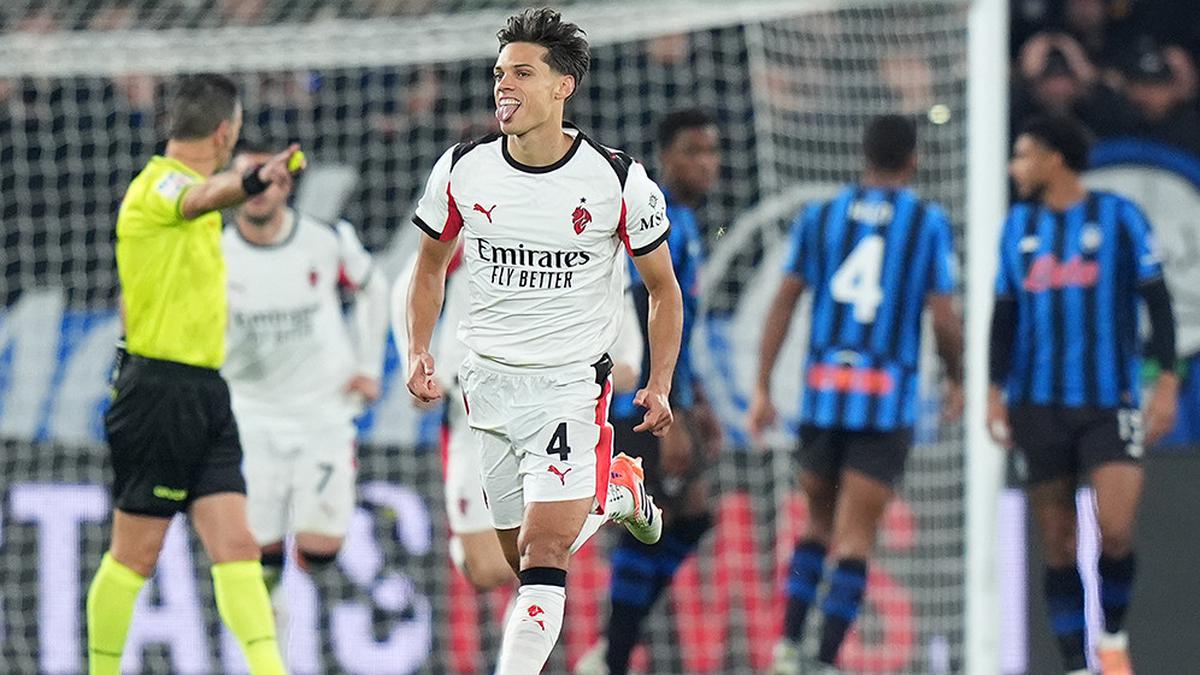 AC Milan Gagal Menang, Allegri Jelaskan Alasan Tarik Leao dan Gimenez