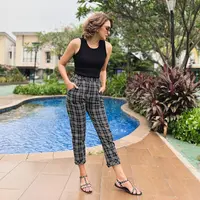 Penampilan Donna Agnes terlihat berbeda, kini dirinya terlihat lebih langsing setelah tidak mengonsumsi nasi. (Foto: instagram.com @dagnesia)