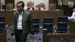 Staf khusus Menteri Agama, Gugus Joko Waskito usai memberi keterangan sebagai saksi pada sidang lanjutan dugaan suap seleksi pengisian jabatan di Kemenag dengan terdakwa Haris Hasanuddin dan M Muafad Wirahadi di Pengadilan Tipikor, Jakarta, Rabu (10/7/2019). (Liputan6.com/Helmi Fithriansyah)