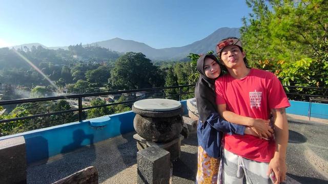 Cinlok di Sinetron Putih Abu-Abu, Ini 6 Potret Kiki Azhari dan Hardi Fadhillah