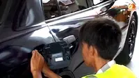 RFID Bikin Mobil Mewah Tak Bisa Diisi BBM Bersubsidi