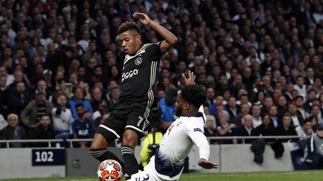 Ajax Amsterdam Selangkah Lagi ke Final