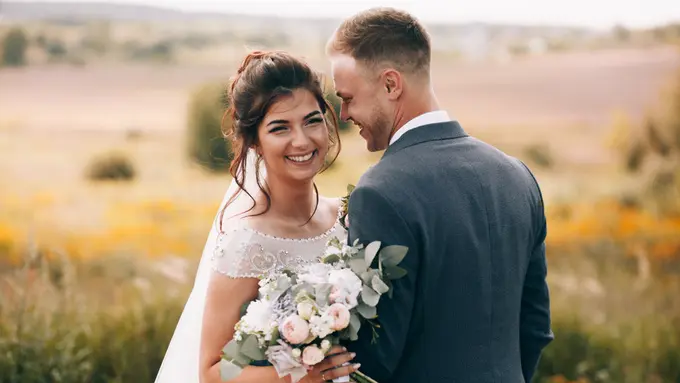 couple menikah