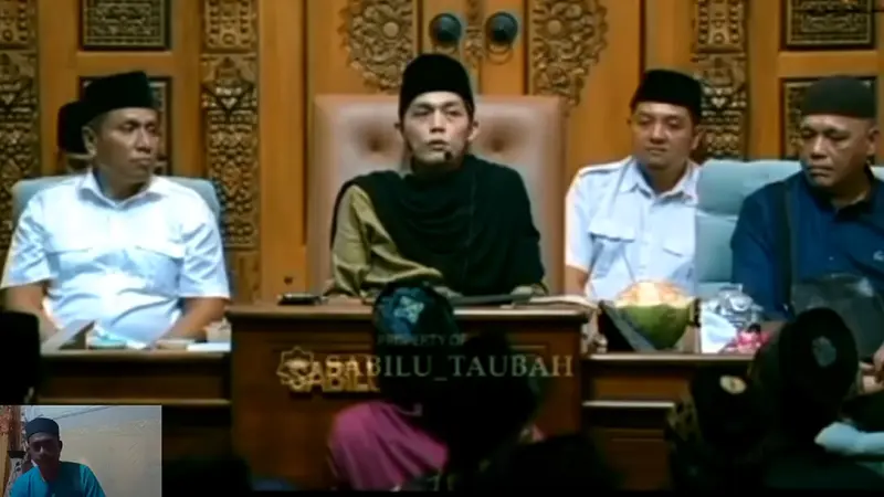 Gus Iqdam menjelaskan bahwa dirinya tidak pernah pasang tarif untuk mengundangnya (SS: YouTubeAFID ST Pusat)