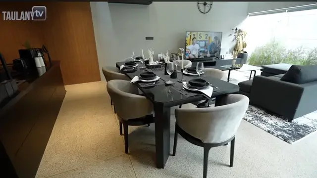 Potret Ruang Makan di Rumah Desta