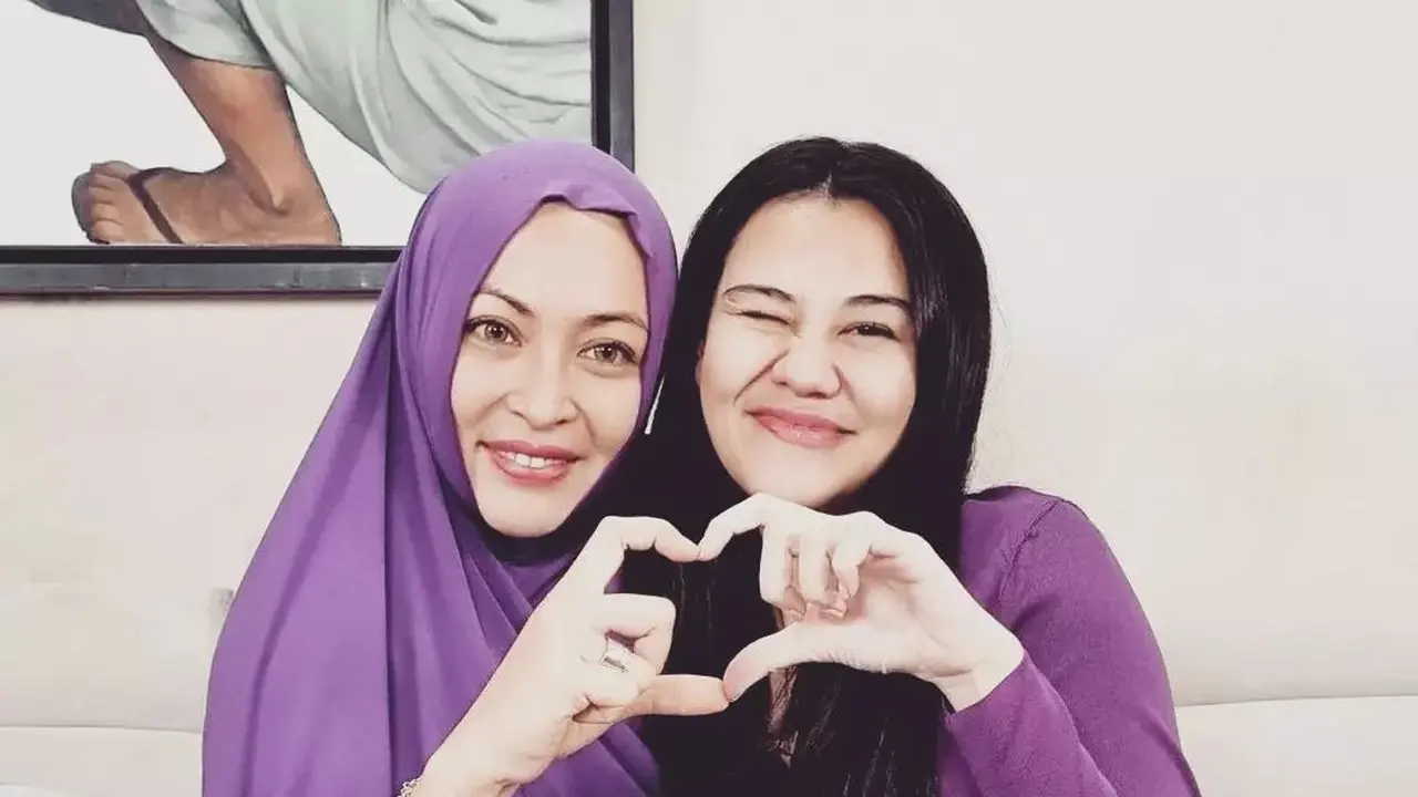 Potret Kebersamaan Aaliyah Massaid dan Angelina Sondakh
