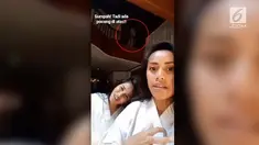 Sosok misterius muncul saat Lia Waode asyik merekam video saat menunggu giliran syuting.