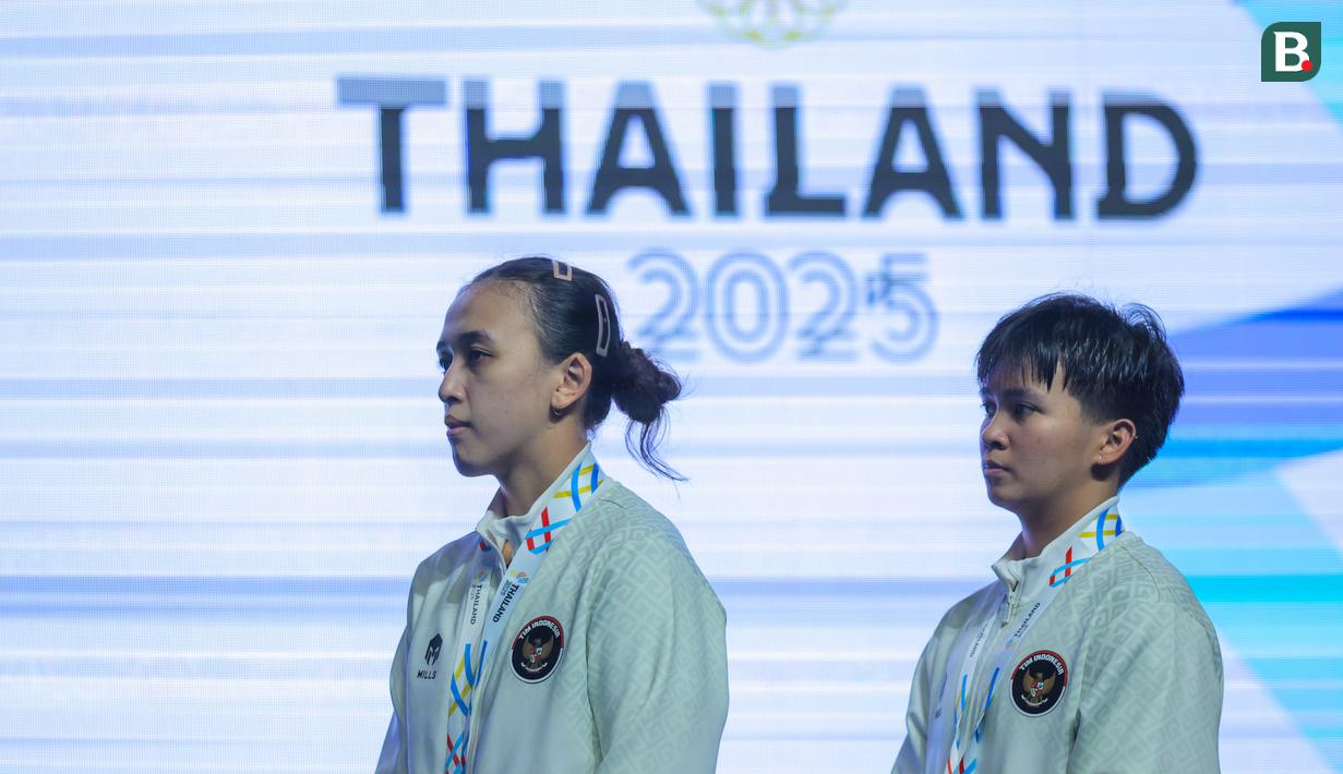 Ganda putri Indonesia, Febriana Dwipuji Kusuma/Meilysa Trias Puspitasari, harus puas meraih medali perak pada nomor perorangan SEA Games 2025. (Bola.com/Bagaskara Lazuardi)
