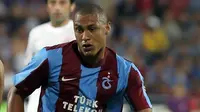[Menit 35] Gol Onazi Dibalas Henrique, Trabzonspor Unggul 3-1