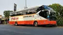 Hino juga pernah memasukkan sasis bus terbesar di Indonesia, Yaitu Hino RM 380. Sasis yang diklaim sebagai sasis premium dari negeri sakura ini dilengkapi dengan mesin diesel berkapasitas 12.913cc turbo charged intercooler. Sasis ini mampu menghasilkan tenaga hingga 384Hp dan torsi 1.952Nm. Namun sasis ini tergolong langka karena hanya ada dua di Indonesia.