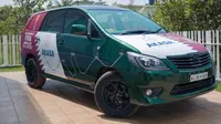 Toyota Kijang Innova yang dibawa Abdulla Ibnu Ashraf dan keluarga menuju Piala Dunia 2022 di Qatar (cardekho.com, Instagram/@the_prava)