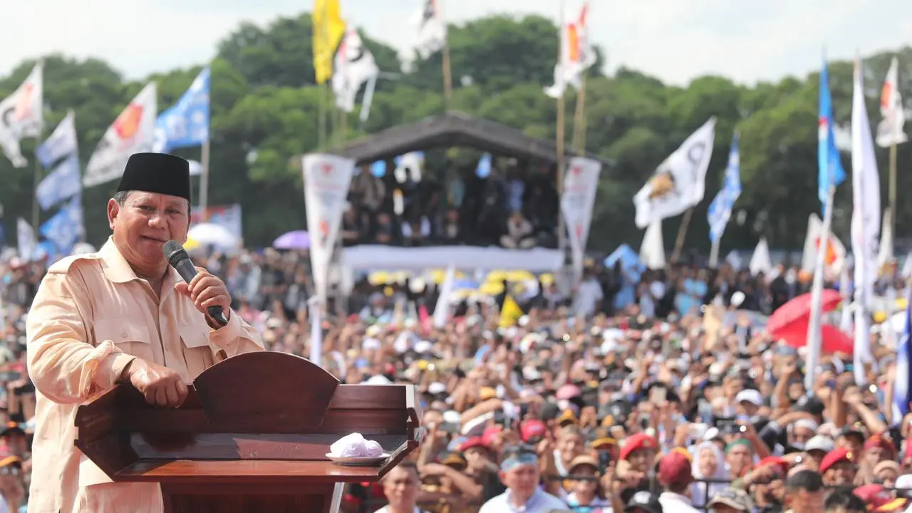 Capres nomor urut 01 Prabowo Subianto berkampanye di Lapangan Sriwedari, SOlo
