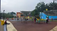 Salah satu sudut ruang bermain anak di Taman Alun-Alun Kota Depok. (Liputan6.com/Dicky Agung Prihanto)