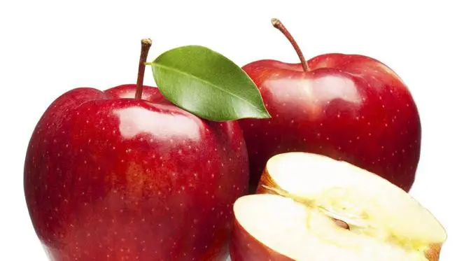 Berikut manfaat apel dan bahan alami lainnya untuk usir komedo yang belum Anda ketahui. (Foto: iStockphoto)