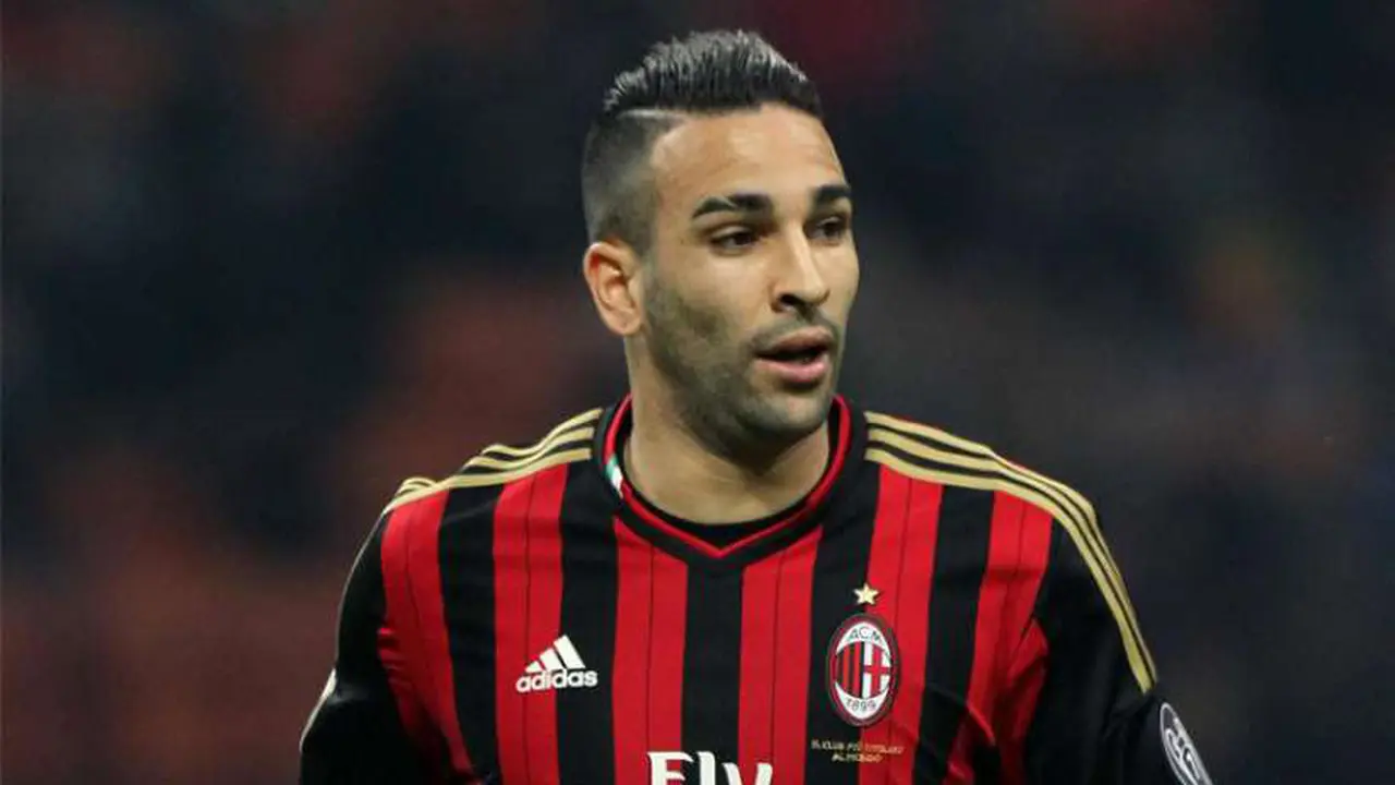 Adil Rami resmi ke Milan