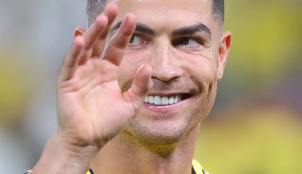 Hal tersebut terjadi setelah Ronaldo dkk ditahan imbang 1-1 oleh Al-Hilal melalui di menit injury time. (AFP/Fayez Nureldine)