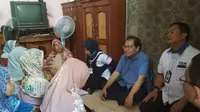 Rizal Ramli Bersama dengan PT PNM (Persero) berdialog dengan keluarga pra sejahtera di Kali Baru, Cilincing, Jakarta Utara, Rabu (6/12/2017).