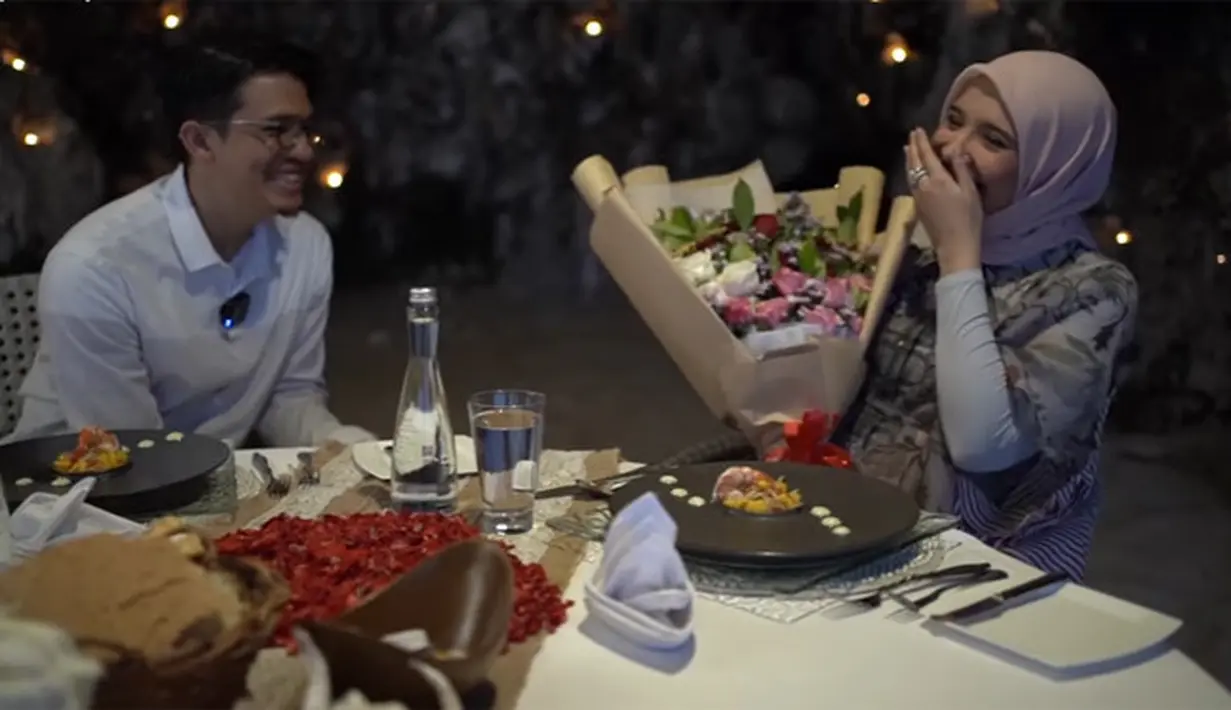 Irwansyah dan Zaskia Sungkar (Youtube/The Sungkars Family)