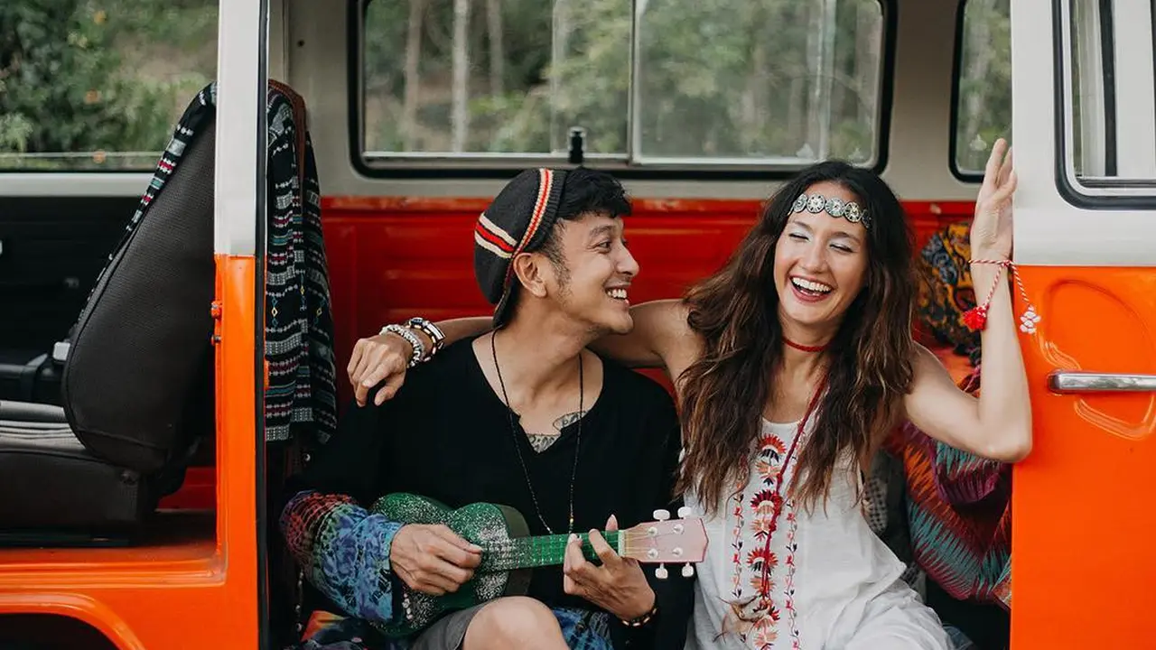 [Bintang] Dimas Anggara dan Nadine Chandrawinata