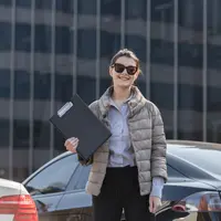 illustrasi wanita bekerja copyright/freepik