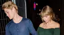 Joe Alwyn akhirnya angkat bicara mengenai hubungannya dengan Taylor Swift. (People Magazine)