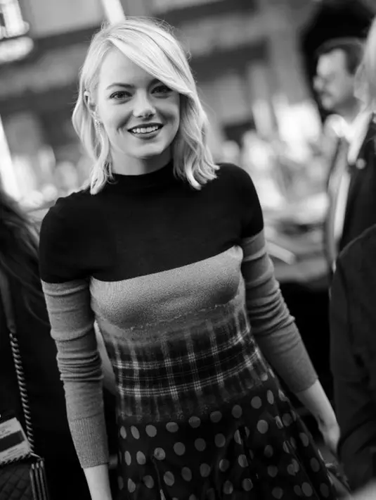 Bersama dengan beberapa aktor besar, Emma telah membintangi beberapa judul film. Seperti halnya Andrew Garfield dalam The Amazing Spider-Man, Woody Harrelson di film Zombieland, Michael Keaton dalam Birdman, dan lainnya. (AFP/Bintang.com)