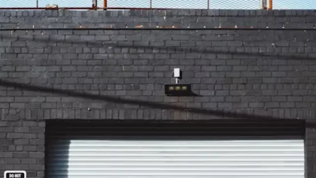 Ilustrasi Desain Dinding Garasi (Credit: Neil Daftary/Unsplash)