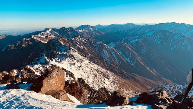 Ilustrasi Gunung Toubkal