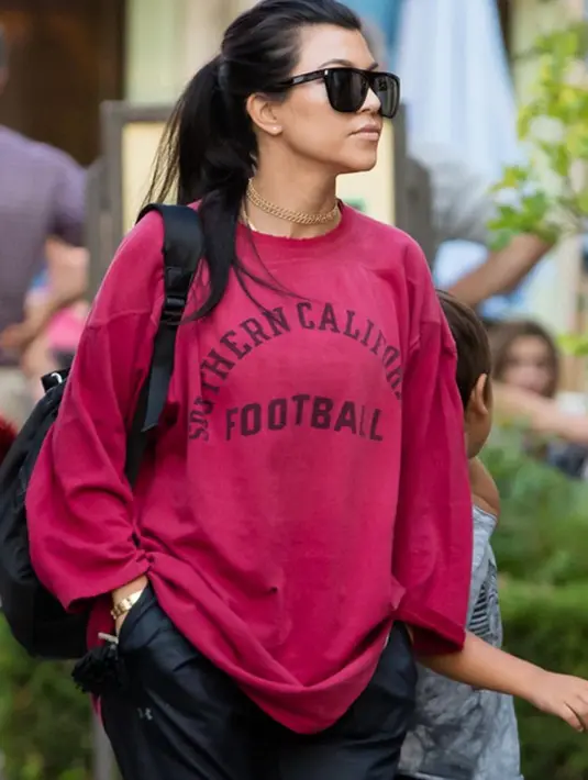 Ibu dari tiga anak ini dikenal sebagai pelaku diet yang sangat ketat dan memperhatikan pola makan sebagai gaya hidupnya. (Instagram/Kourtneykardashian)