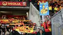 RC Lens tercatat mengoleksi 59 poin atau terpaut dua poin dari Les Parisiens yang masih menyisakan dua pertandingan di liga. (AFP/Sameer Al-Doumy)