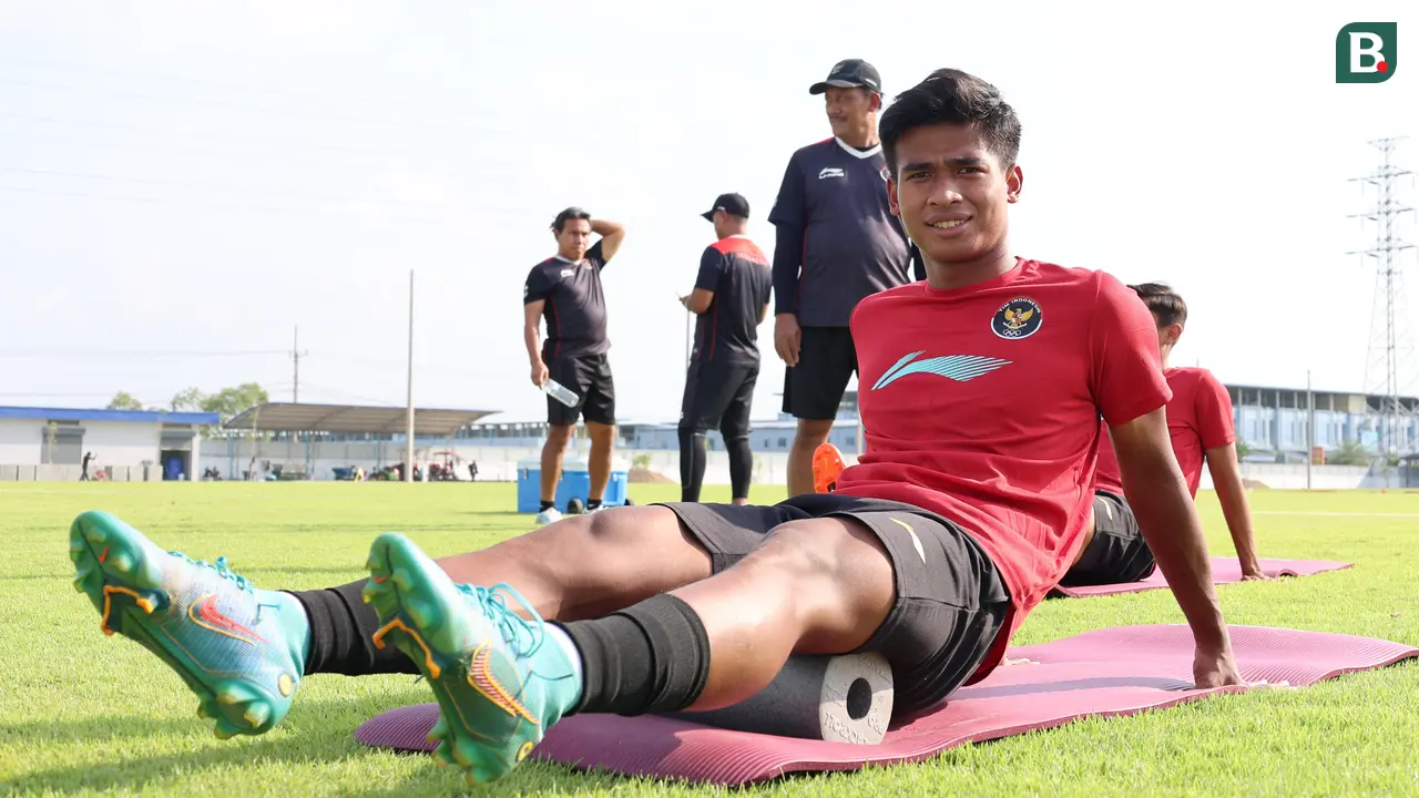 Foto: Full Senyum Skuad Timnas Indonesia U-22 dalam Sesi Latihan Jelang Hadapi Timor Leste pada Laga Ketiga SEA Games 2023