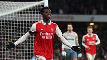 Eddie Nketiah. Striker Arsenal ini total telah mencetak 9 gol dari total 26 laga di semua ajang musim 2022/2023. Ia sementara memuncaki daftar top skor The Gunners dengan unggul tipis atas rekan senegaranya Bukayo Saka dan legiun asing Norwegia, Martin Odegaard di posisi kedua yang masing-masing telah mengemas 8 gol. (AFP/Glyn Kirk)