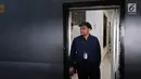 Penyanyi Tompi tiba di PN Jakarta Selatan, Selasa (23/4). Tompi bersaksi tanpa mengantungi izin dari Perhimpunan Dokter Bedah Plastik. Baginya ia tak perlu mendapatkan izin, sebab kehadirannya di persidangan Ratna Sarumpaet atas undangan PN Jaksel sebagai saksi fakta. (Liputan6.com/Herman Zakharia)