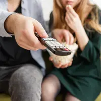 Grab berkolaborasi dengan HOOQ hadirkan layanan on-demand dalam aplikasi