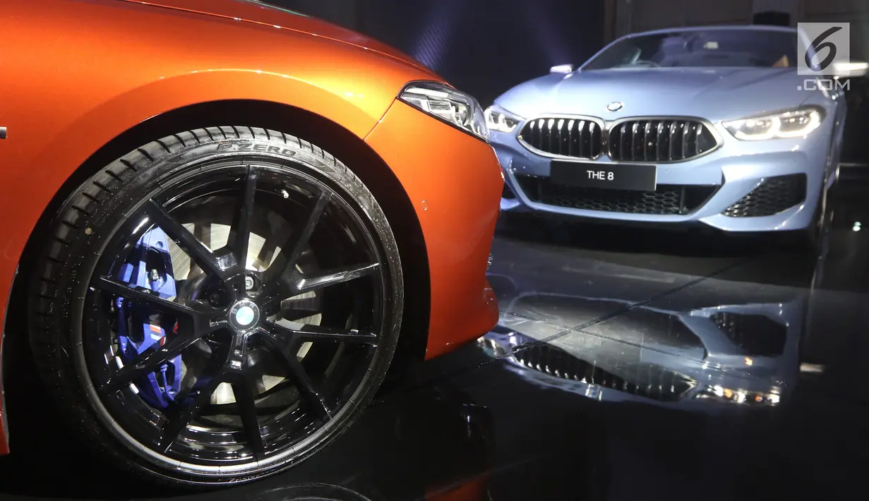 Penampakan all new BMW Seri 8 Coupe saat peluncuran di Jakarta, Jumat (17/5/2019). Untuk bagian interior, BMW Seri 8 Coupe disematkan BMW operation system 7.0 sehingga informasi yang tepat mampu disampaikan kepada pengemudi. (Liputan6.com/HO/Dani)