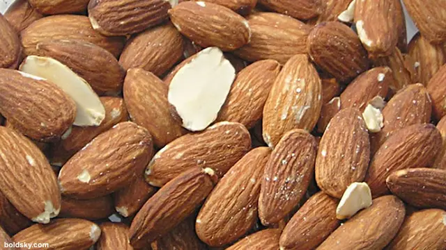 kacang-almond130315b.jpg