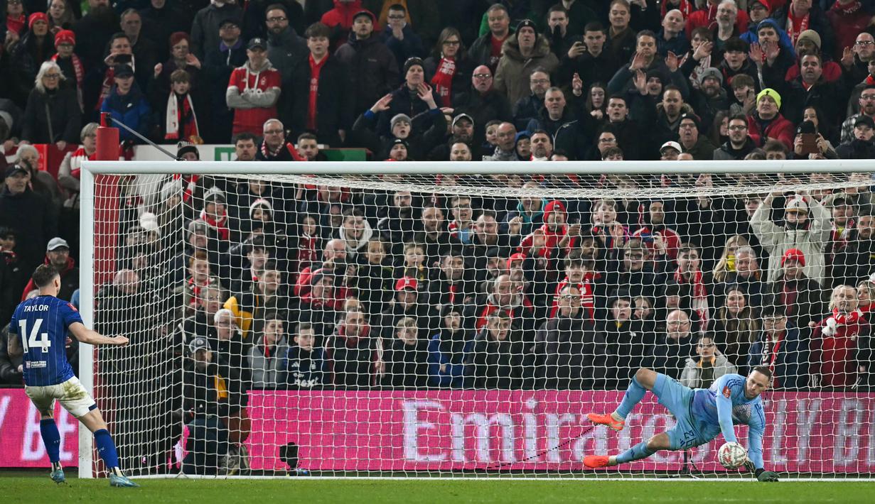 Sukses kali ini adalah yang kedua bagi Nottingham melaju ke delapan besar Piala FA dalam 29 tahun terakhir. (Paul Ellis)