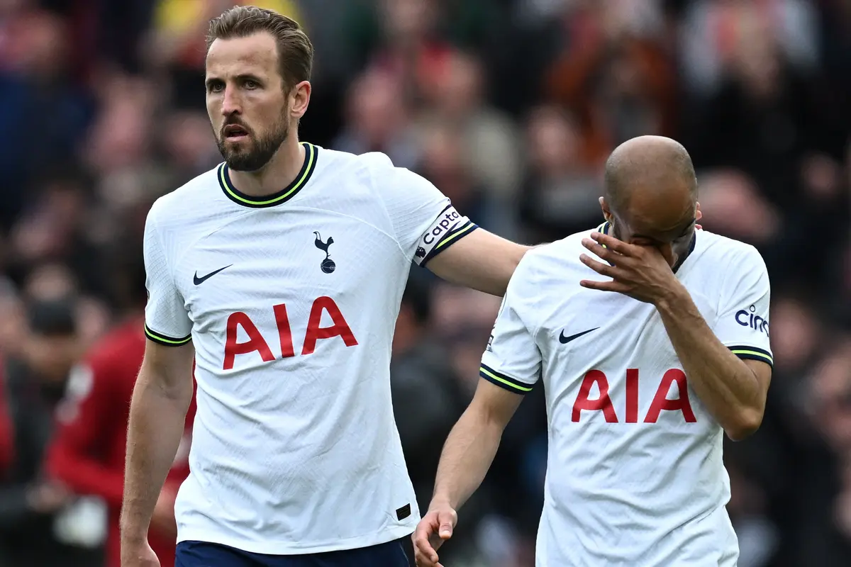 Foto: Tottenham Kocak, Richarlison Udah Selebrasi Buka Baju Eh Lucas Moura Malah Blunder