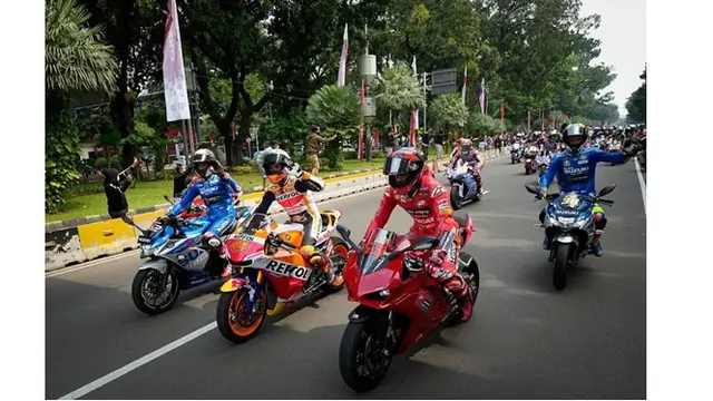 10 Potret Parade MotoGP 2022, Dilepas Langsung Jokowi di Istana Merdeka