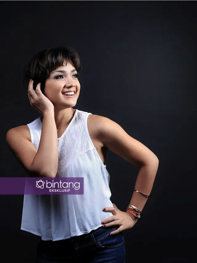 [Bintang] Tak Mudik, Nirina Zubir Malah Mengaku Bahagia