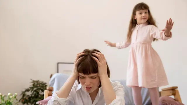 Tips Self-Care untuk Cegah Parental Burnout agar Tetap Bahagia dalam Mengasuh Anak (photo by freepik.com)