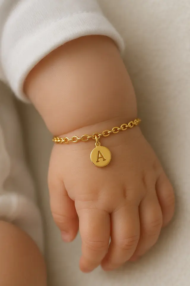 1. Gelang Emas Rantai Mini Klasik