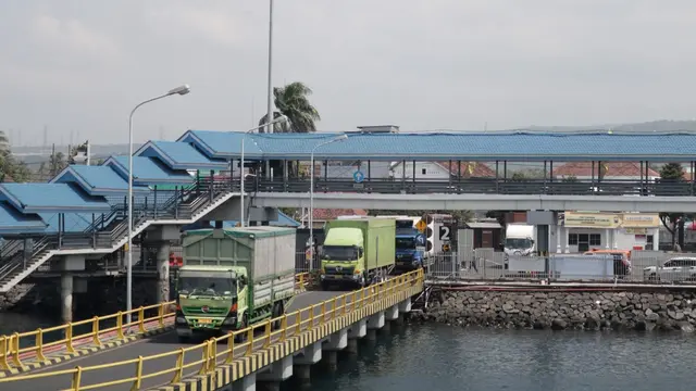 Jenazah Terjebak Macet Horor 11 Kilometer di Ketapang